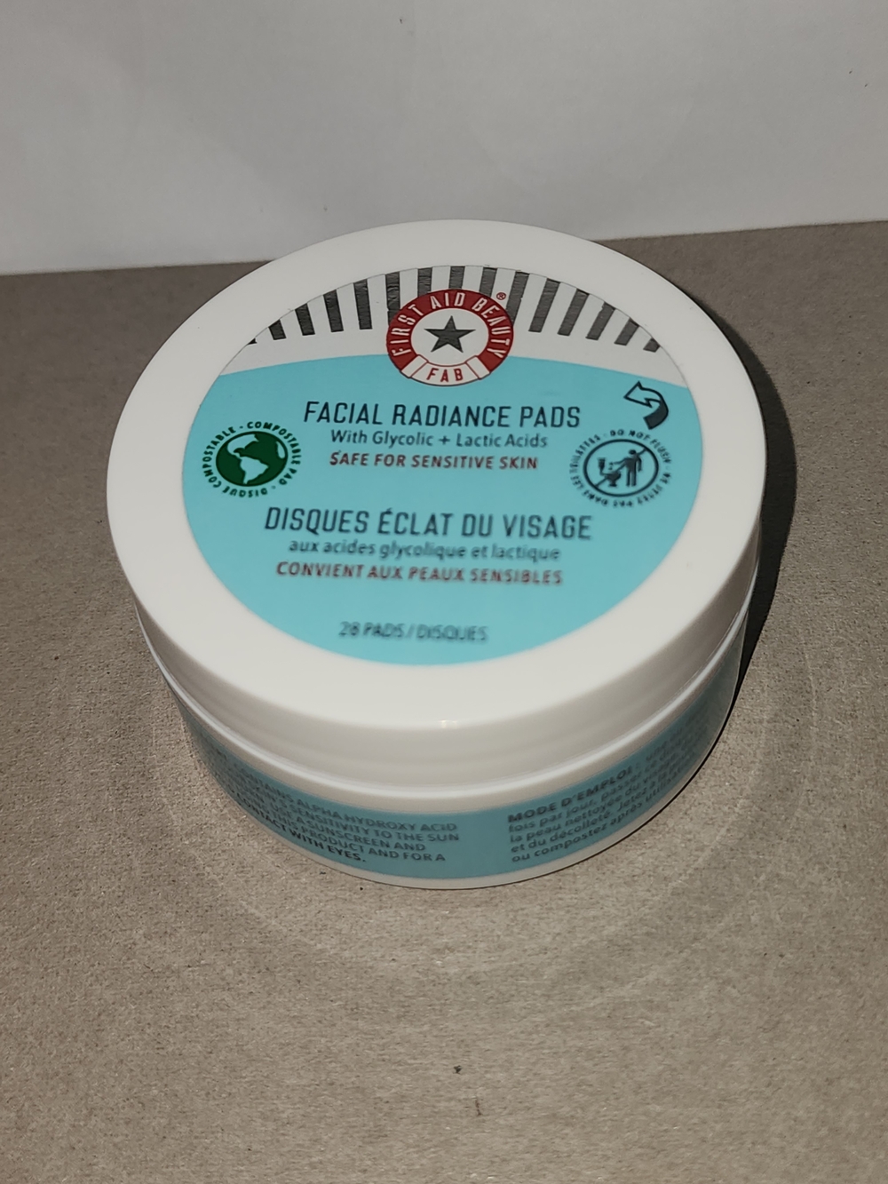 First Aid Beauty Facial Radiance Pads
